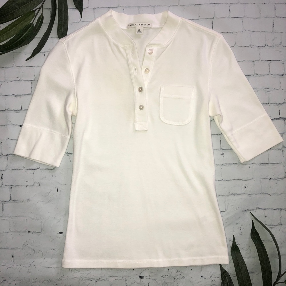 Banana Republic 4-Button Top